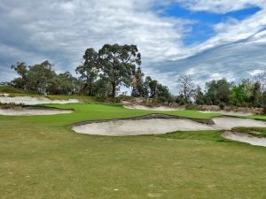 Peninsula Kingswood (North) 3rd Green